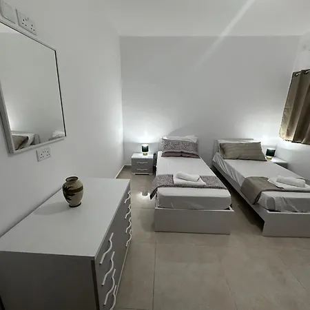 Apt Oasi Urbana San Ġiljan Extérieur photo